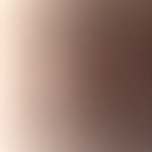 Meet your Posher, Leila